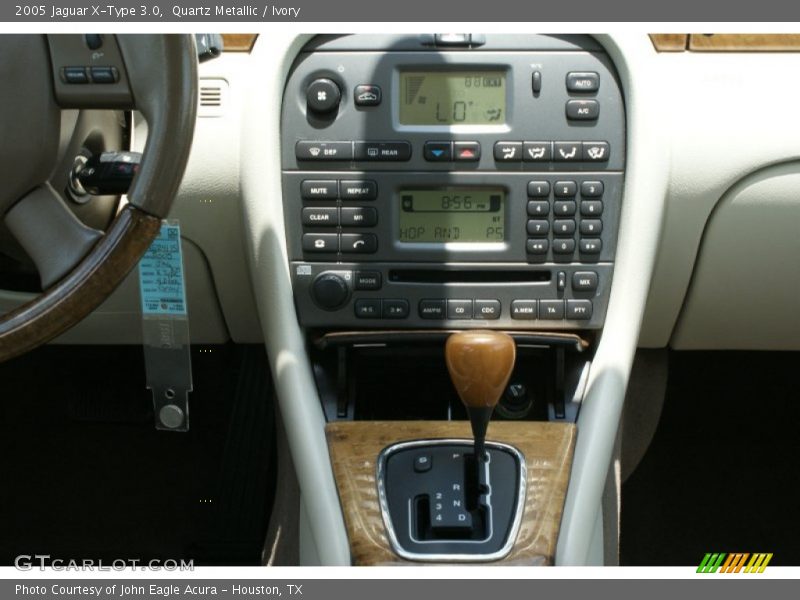 Quartz Metallic / Ivory 2005 Jaguar X-Type 3.0