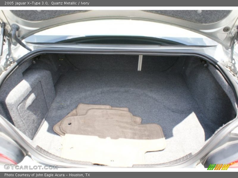Quartz Metallic / Ivory 2005 Jaguar X-Type 3.0