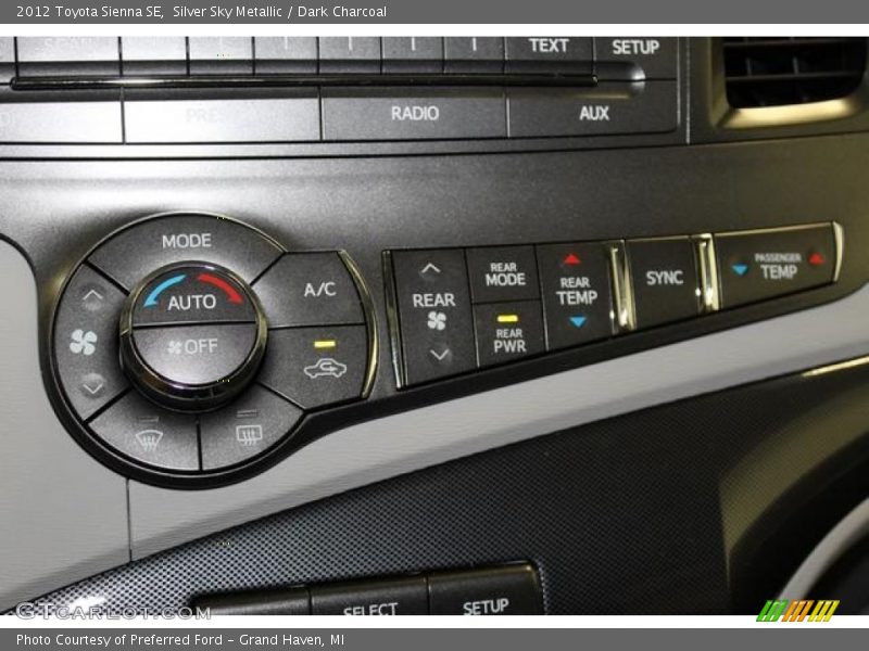 Silver Sky Metallic / Dark Charcoal 2012 Toyota Sienna SE