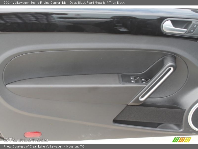 Deep Black Pearl Metallic / Titan Black 2014 Volkswagen Beetle R-Line Convertible