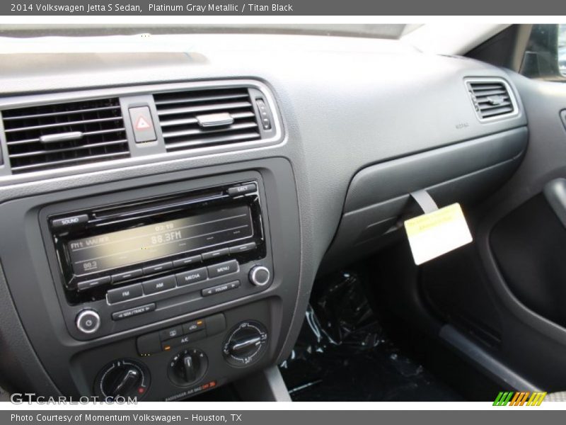 Platinum Gray Metallic / Titan Black 2014 Volkswagen Jetta S Sedan