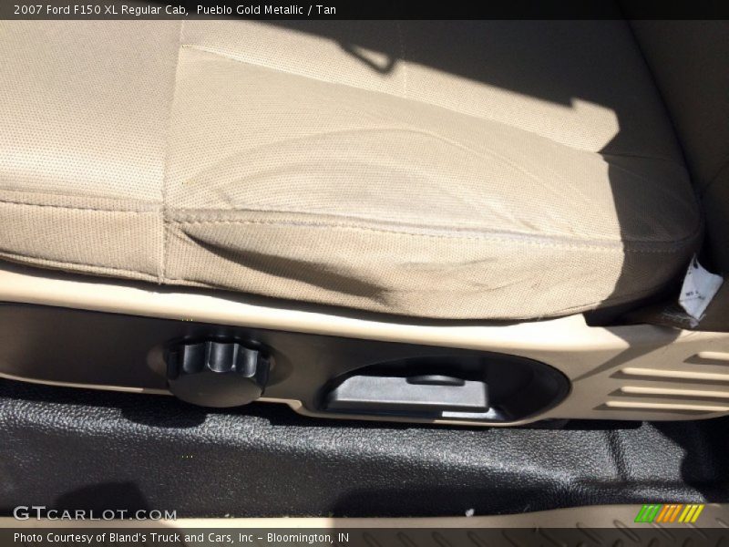 Pueblo Gold Metallic / Tan 2007 Ford F150 XL Regular Cab