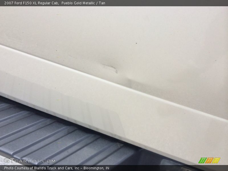 Pueblo Gold Metallic / Tan 2007 Ford F150 XL Regular Cab
