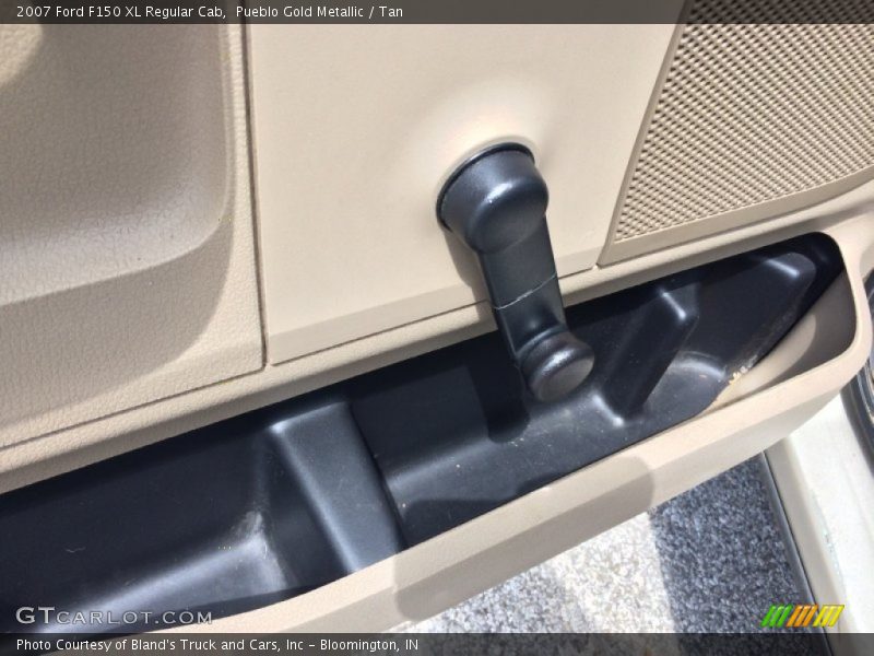 Pueblo Gold Metallic / Tan 2007 Ford F150 XL Regular Cab