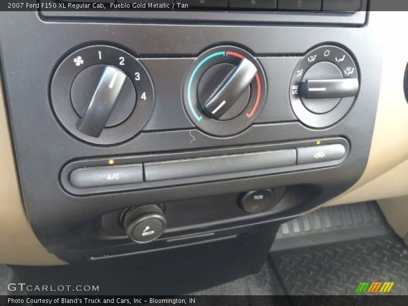 Controls of 2007 F150 XL Regular Cab