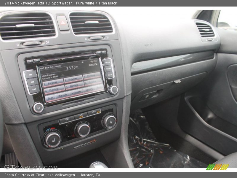 Pure White / Titan Black 2014 Volkswagen Jetta TDI SportWagen