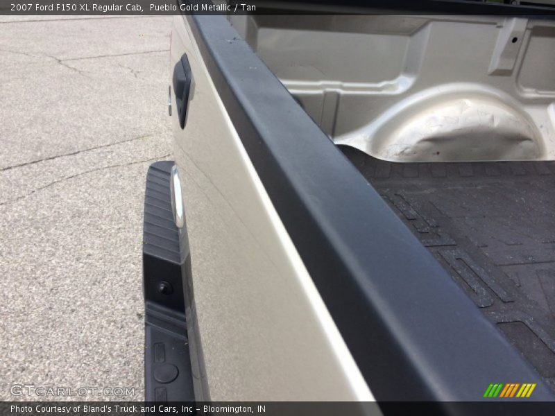 Pueblo Gold Metallic / Tan 2007 Ford F150 XL Regular Cab