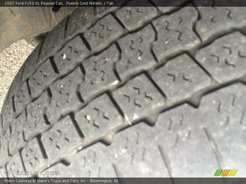 Pueblo Gold Metallic / Tan 2007 Ford F150 XL Regular Cab