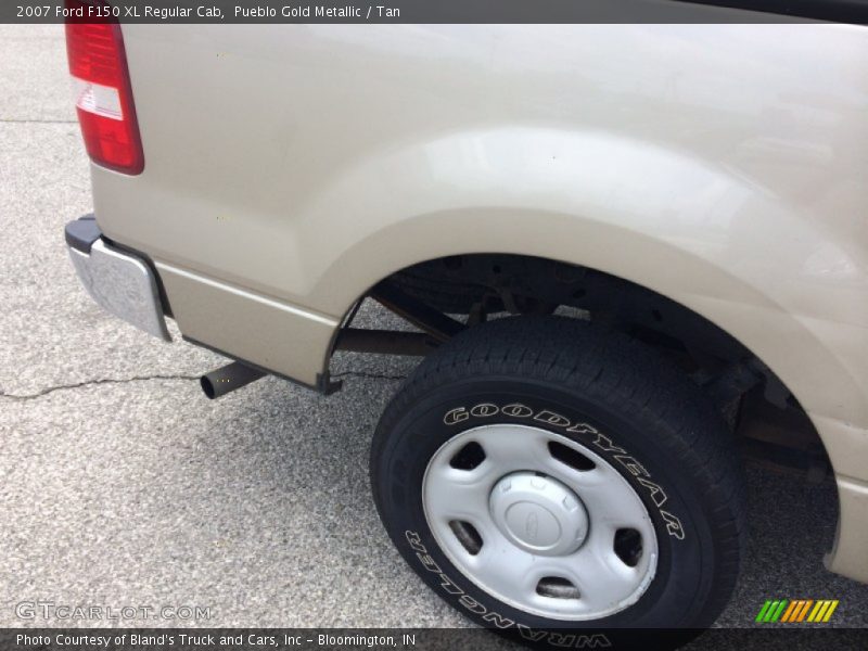 Pueblo Gold Metallic / Tan 2007 Ford F150 XL Regular Cab