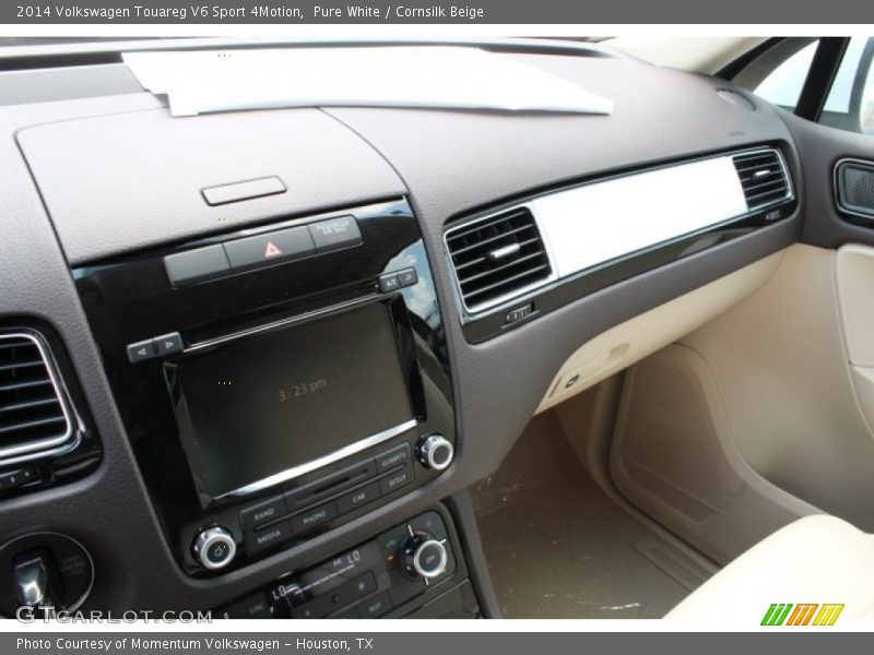 Pure White / Cornsilk Beige 2014 Volkswagen Touareg V6 Sport 4Motion