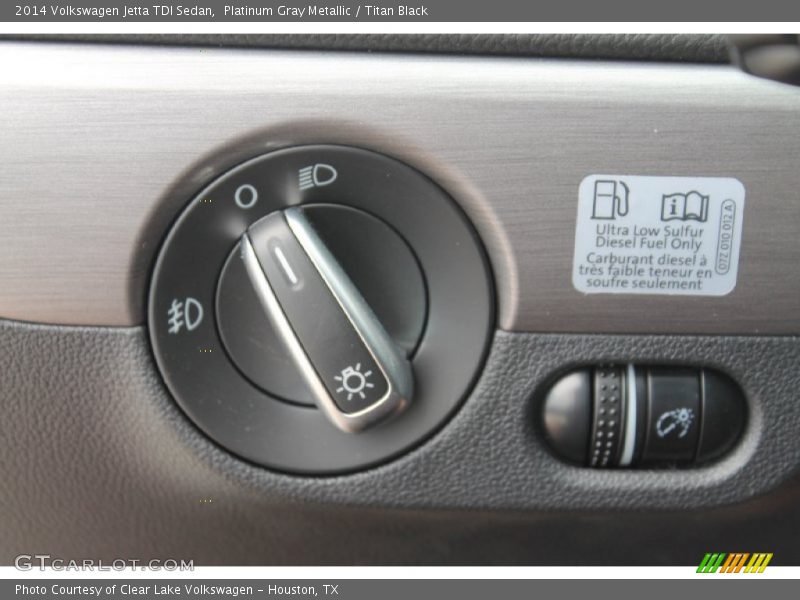 Platinum Gray Metallic / Titan Black 2014 Volkswagen Jetta TDI Sedan
