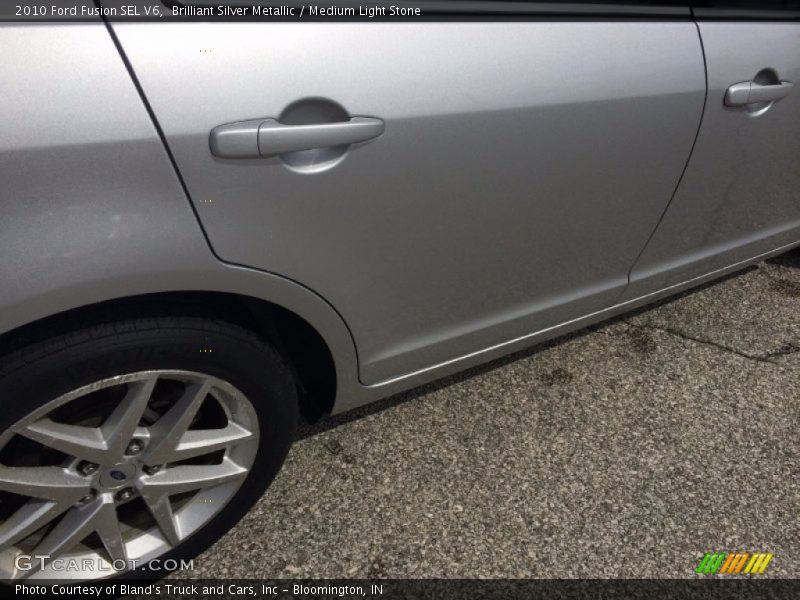 Brilliant Silver Metallic / Medium Light Stone 2010 Ford Fusion SEL V6