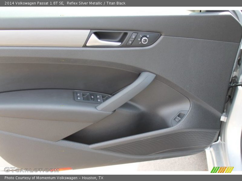 Reflex Silver Metallic / Titan Black 2014 Volkswagen Passat 1.8T SE
