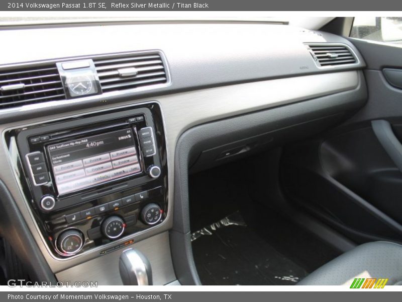 Reflex Silver Metallic / Titan Black 2014 Volkswagen Passat 1.8T SE