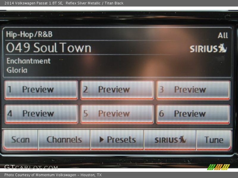 Reflex Silver Metallic / Titan Black 2014 Volkswagen Passat 1.8T SE