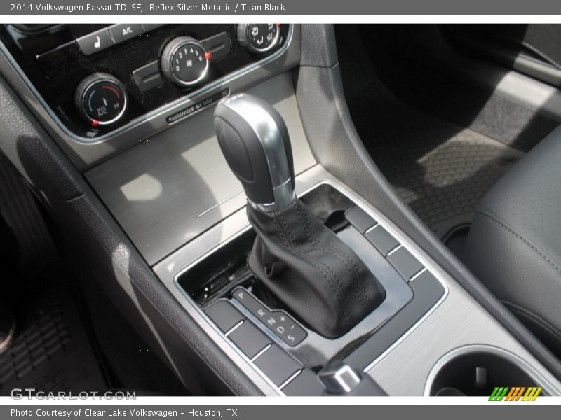 Reflex Silver Metallic / Titan Black 2014 Volkswagen Passat TDI SE