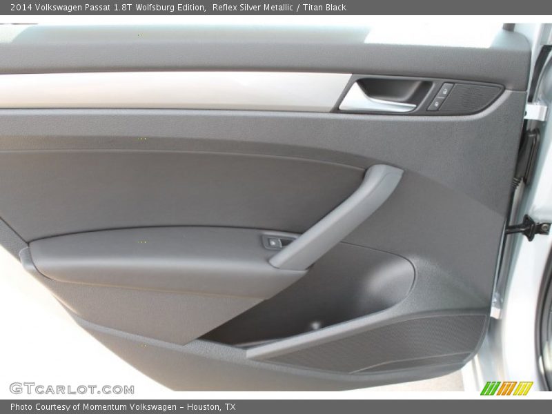 Reflex Silver Metallic / Titan Black 2014 Volkswagen Passat 1.8T Wolfsburg Edition
