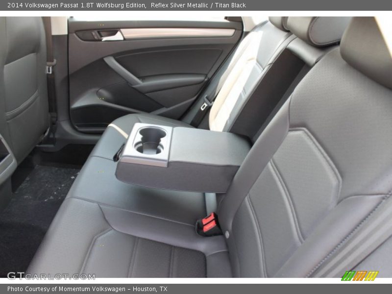 Reflex Silver Metallic / Titan Black 2014 Volkswagen Passat 1.8T Wolfsburg Edition