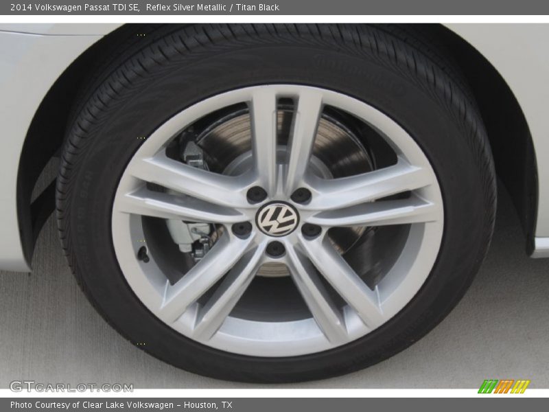 Reflex Silver Metallic / Titan Black 2014 Volkswagen Passat TDI SE