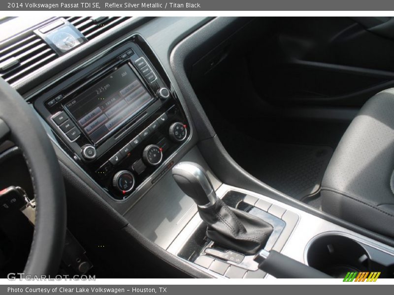 Reflex Silver Metallic / Titan Black 2014 Volkswagen Passat TDI SE
