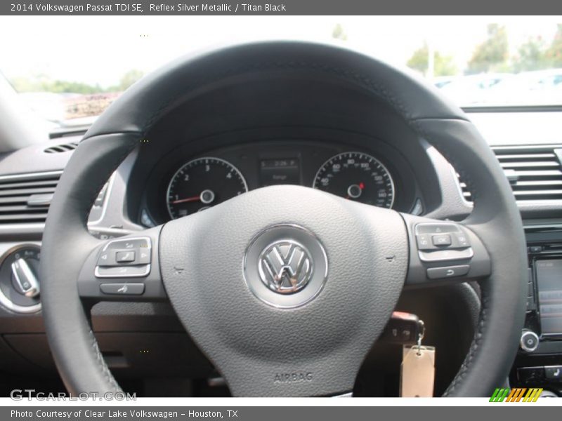 Reflex Silver Metallic / Titan Black 2014 Volkswagen Passat TDI SE