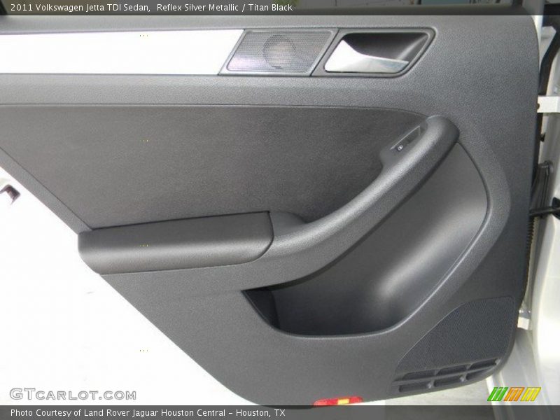 Reflex Silver Metallic / Titan Black 2011 Volkswagen Jetta TDI Sedan