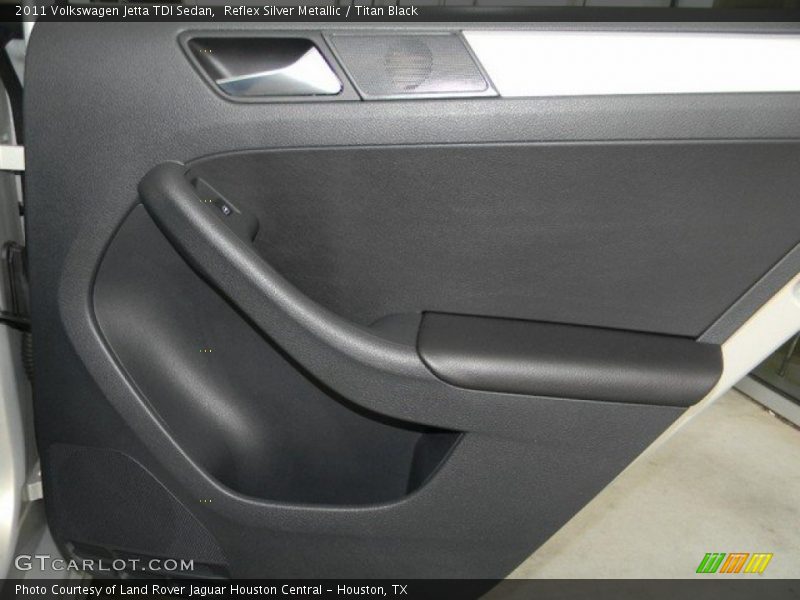 Reflex Silver Metallic / Titan Black 2011 Volkswagen Jetta TDI Sedan