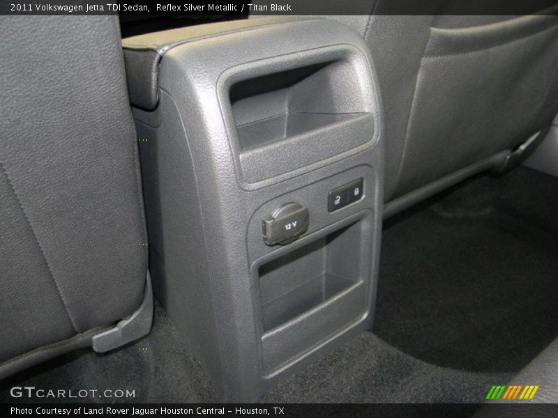 Reflex Silver Metallic / Titan Black 2011 Volkswagen Jetta TDI Sedan