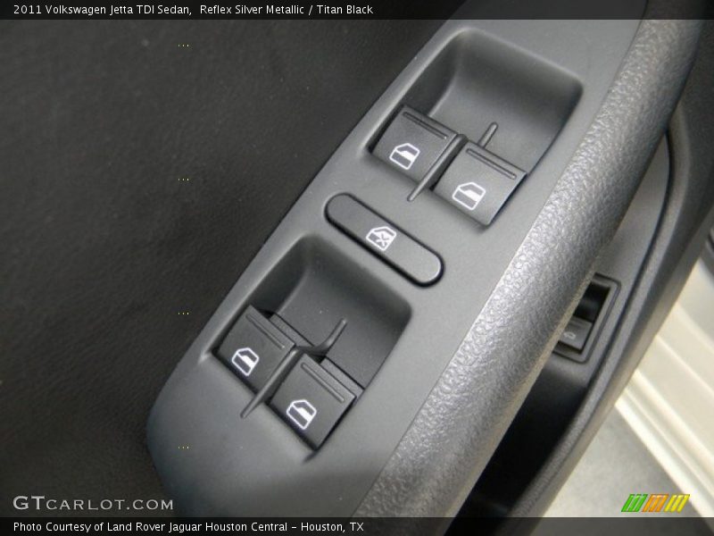 Reflex Silver Metallic / Titan Black 2011 Volkswagen Jetta TDI Sedan