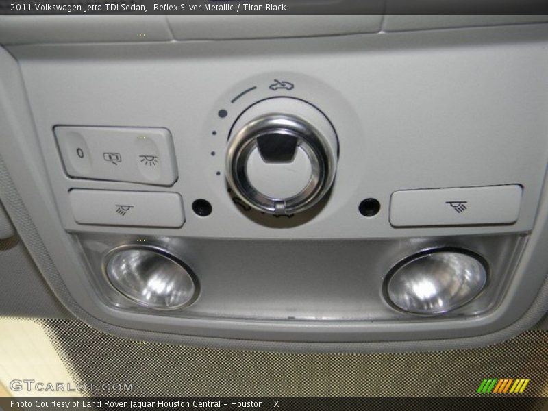 Reflex Silver Metallic / Titan Black 2011 Volkswagen Jetta TDI Sedan