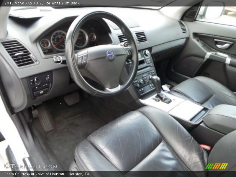 Ice White / Off Black 2013 Volvo XC90 3.2