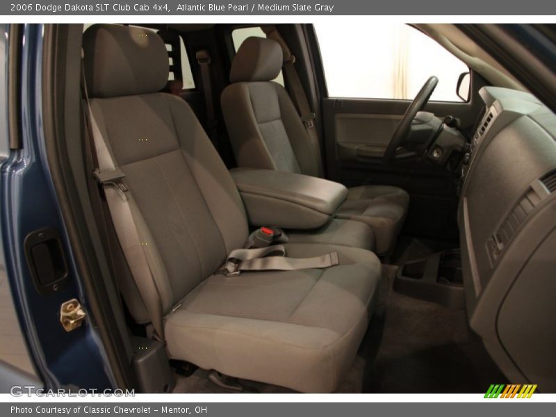 Front Seat of 2006 Dakota SLT Club Cab 4x4
