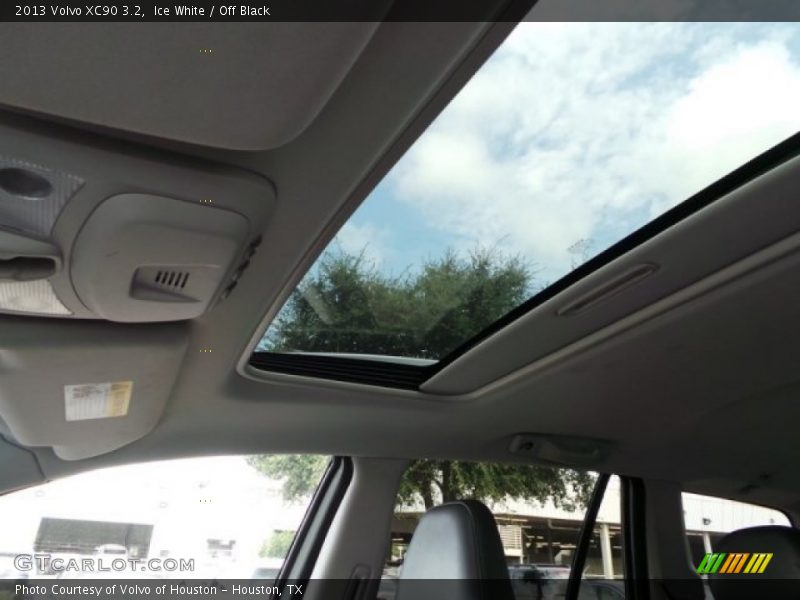 Ice White / Off Black 2013 Volvo XC90 3.2