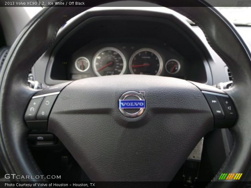 Ice White / Off Black 2013 Volvo XC90 3.2