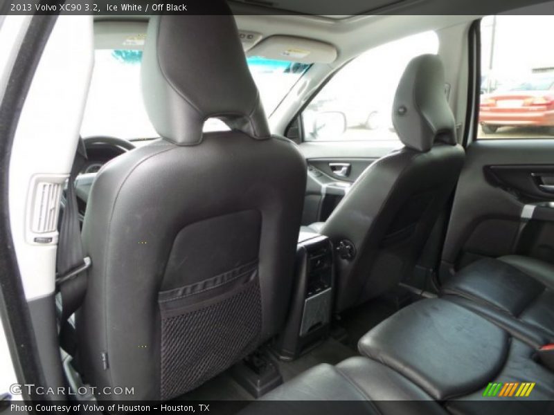 Ice White / Off Black 2013 Volvo XC90 3.2
