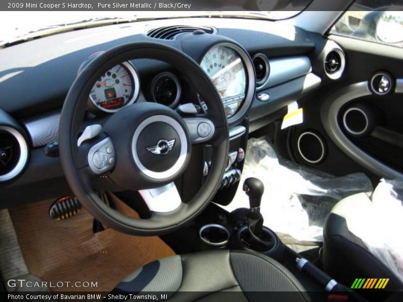 Pure Silver Metallic / Black/Grey 2009 Mini Cooper S Hardtop