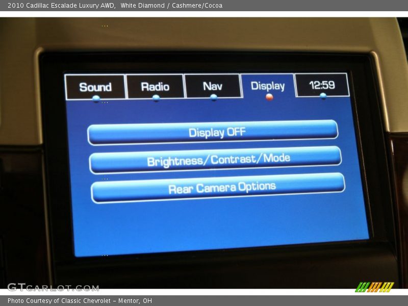 White Diamond / Cashmere/Cocoa 2010 Cadillac Escalade Luxury AWD