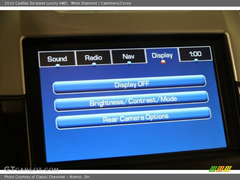 White Diamond / Cashmere/Cocoa 2010 Cadillac Escalade Luxury AWD