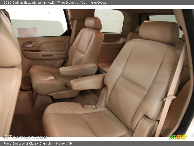 White Diamond / Cashmere/Cocoa 2010 Cadillac Escalade Luxury AWD