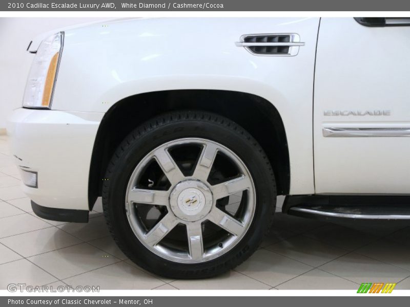 White Diamond / Cashmere/Cocoa 2010 Cadillac Escalade Luxury AWD