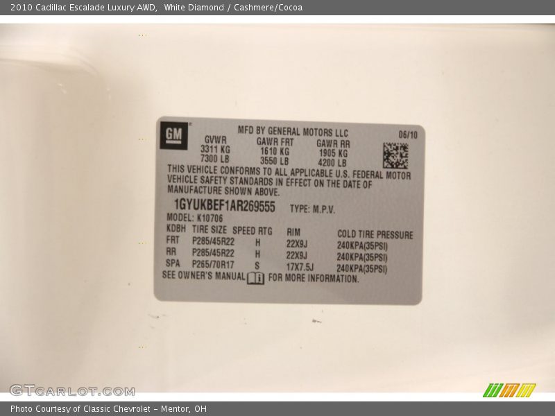 White Diamond / Cashmere/Cocoa 2010 Cadillac Escalade Luxury AWD