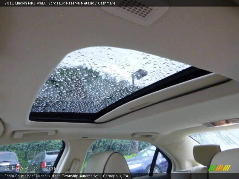 Bordeaux Reserve Metallic / Cashmere 2011 Lincoln MKZ AWD