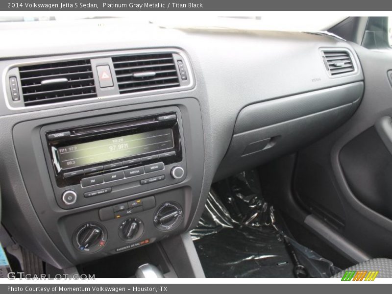 Platinum Gray Metallic / Titan Black 2014 Volkswagen Jetta S Sedan