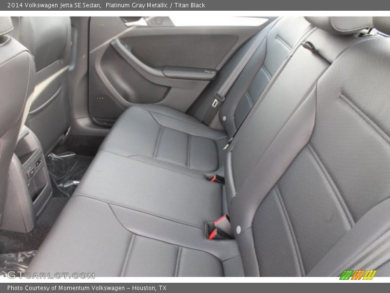 Platinum Gray Metallic / Titan Black 2014 Volkswagen Jetta SE Sedan