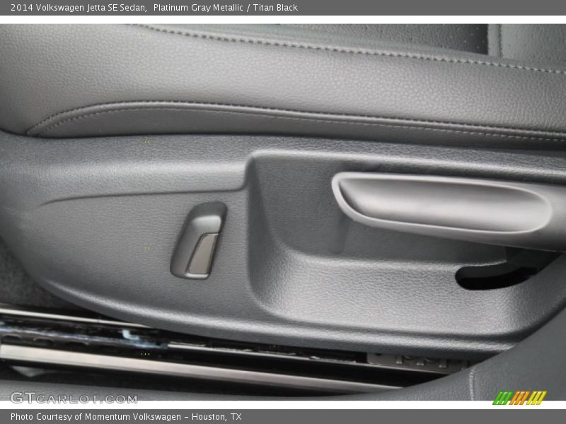 Platinum Gray Metallic / Titan Black 2014 Volkswagen Jetta SE Sedan