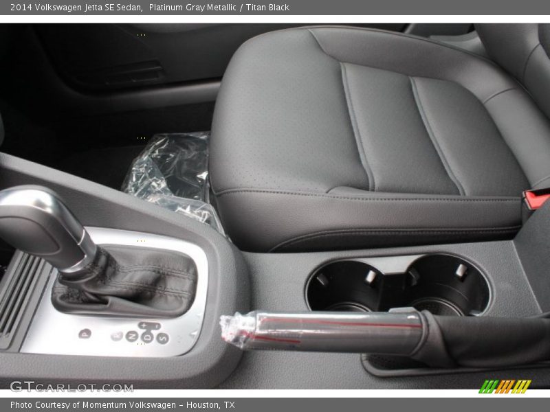 Platinum Gray Metallic / Titan Black 2014 Volkswagen Jetta SE Sedan