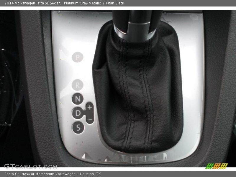 Platinum Gray Metallic / Titan Black 2014 Volkswagen Jetta SE Sedan