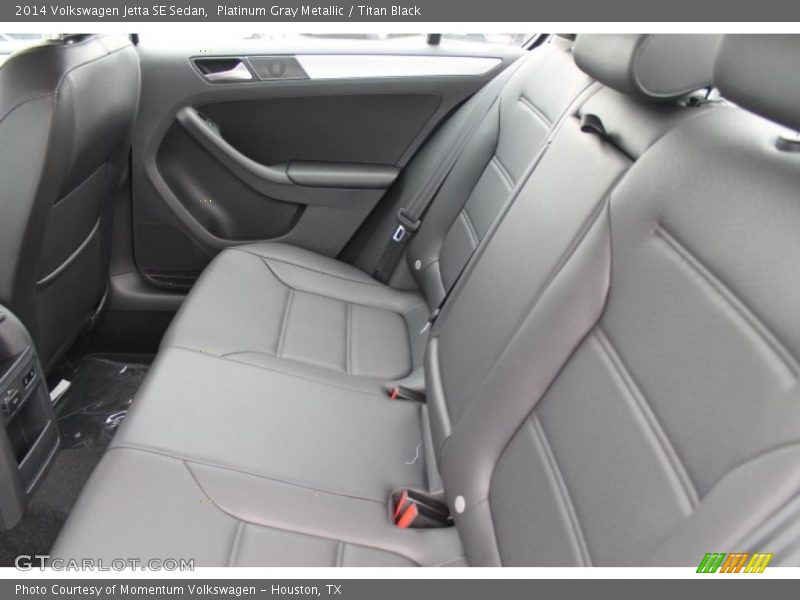 Platinum Gray Metallic / Titan Black 2014 Volkswagen Jetta SE Sedan