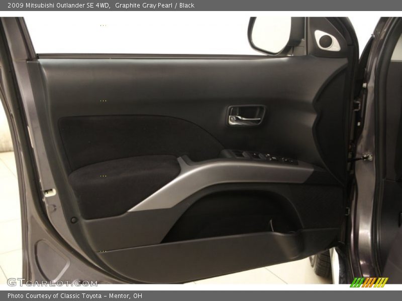 Graphite Gray Pearl / Black 2009 Mitsubishi Outlander SE 4WD