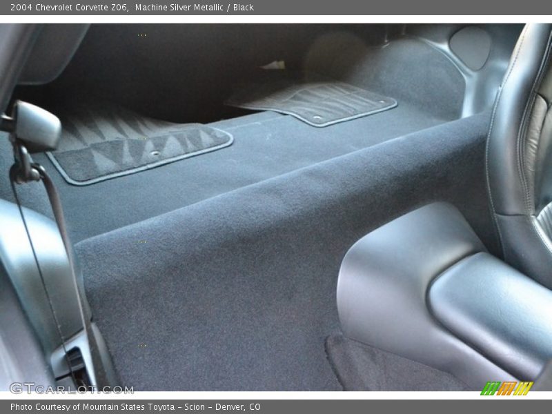 Machine Silver Metallic / Black 2004 Chevrolet Corvette Z06